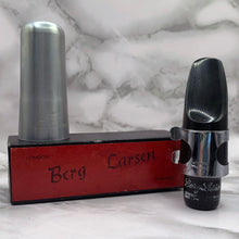 Load image into Gallery viewer, Berg Larsen Alto (1970&#39;s) 85/2 M with original box &amp; ligature
